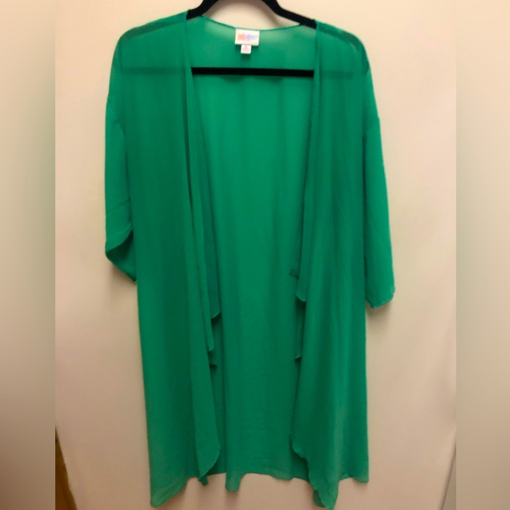 Excellent condition green size medium Lularoe Shirley Kimono
